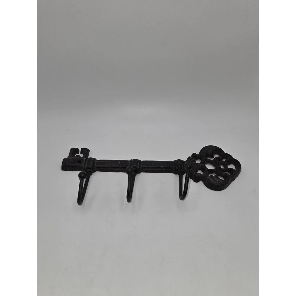 Vintage Cast Iron Skeleton Key Wall Hook Rack 3 Hooks Rustic Farmhouse Decor